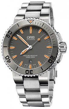 Buy this new Oris Aquis Date 43mm 01 733 7653 4158-07 8 26 01PEB mens watch for the discount price of £1,107.00. UK Retailer.